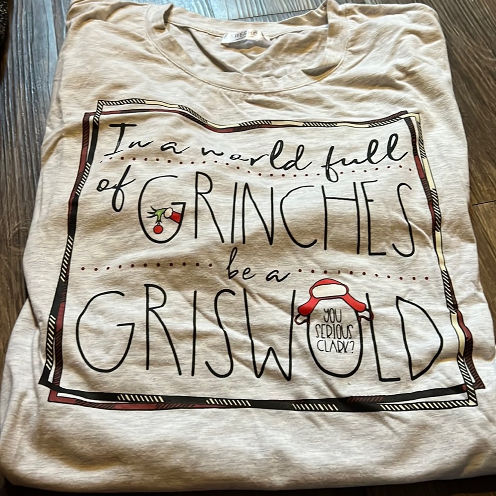 SHESHOW BNWOT Grinch/Griswold S/S Shirt Size XL